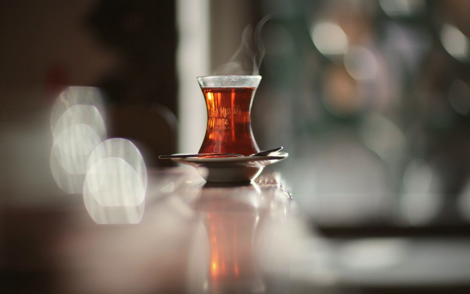 Çay, and the Two-Part Glass